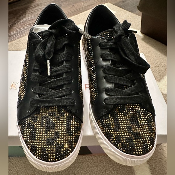 Katy Perry Rizzo Sneakers - Picture 2 of 7